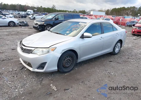 2014 Toyota Camry L z USA, uszkodzony, nr VIN 4T1BF1FK2EU823868